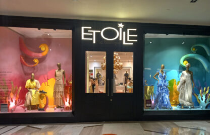 Etoile Boutique – Luxury Fashion Brand Display unit